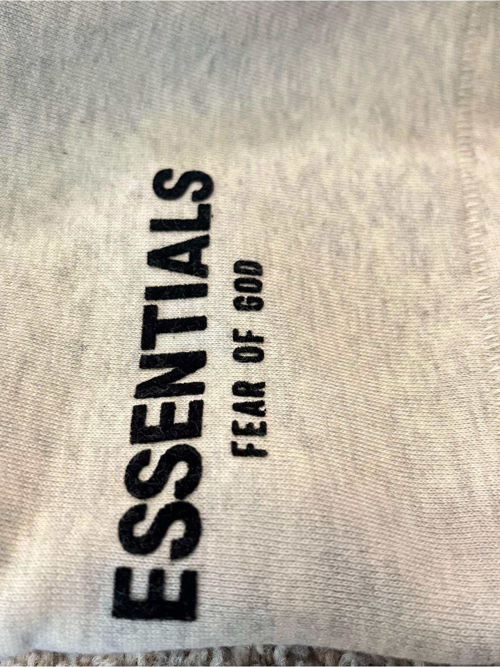 ESSENTIALS Fear of God Light Heather MENS. Gray Athletic Shorts - Picture 4 of 5